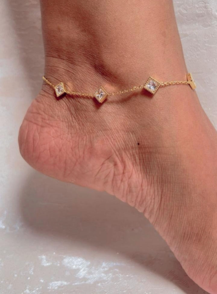 Anti tarnish Radiant Gold Plated Anklet with Cubic Zirconia Charms