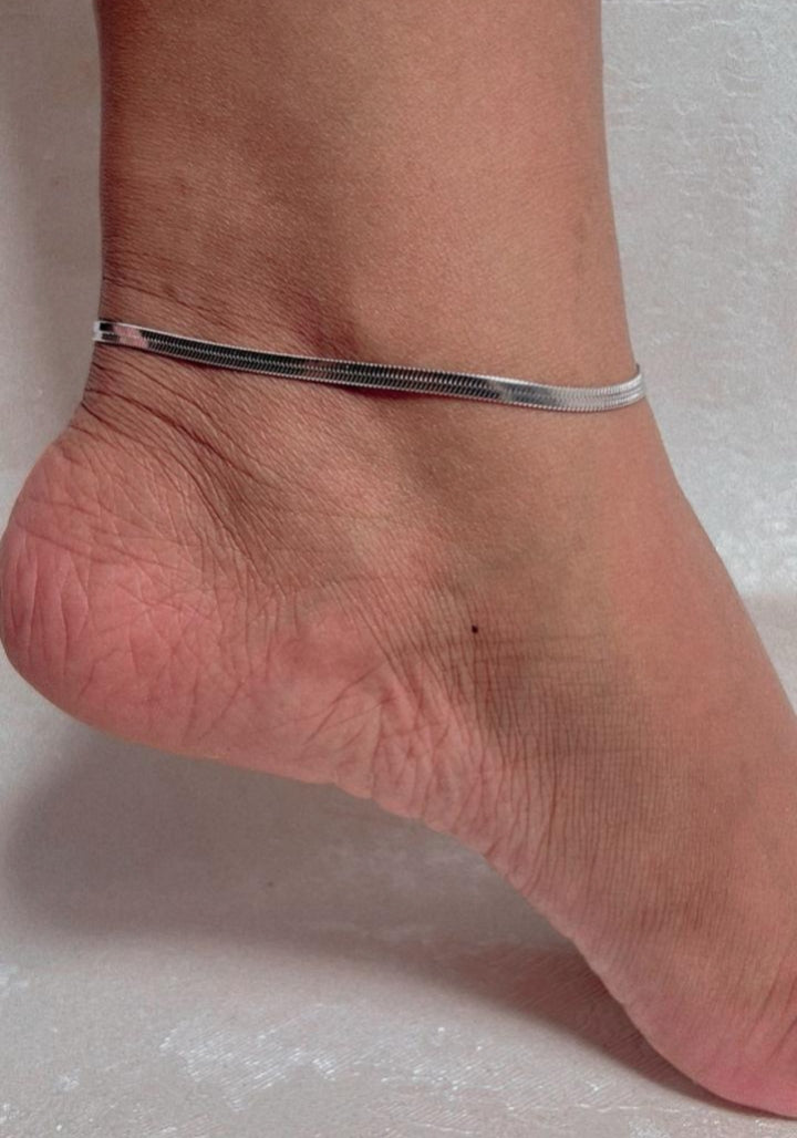 Minimalist Silver Anklet