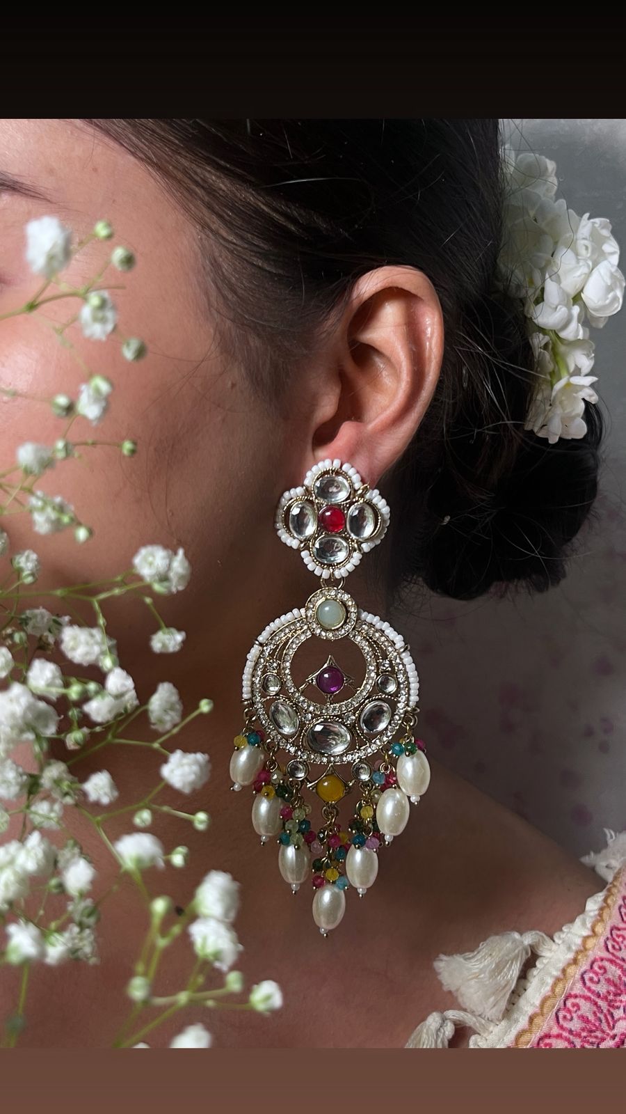 astha chandbali earring