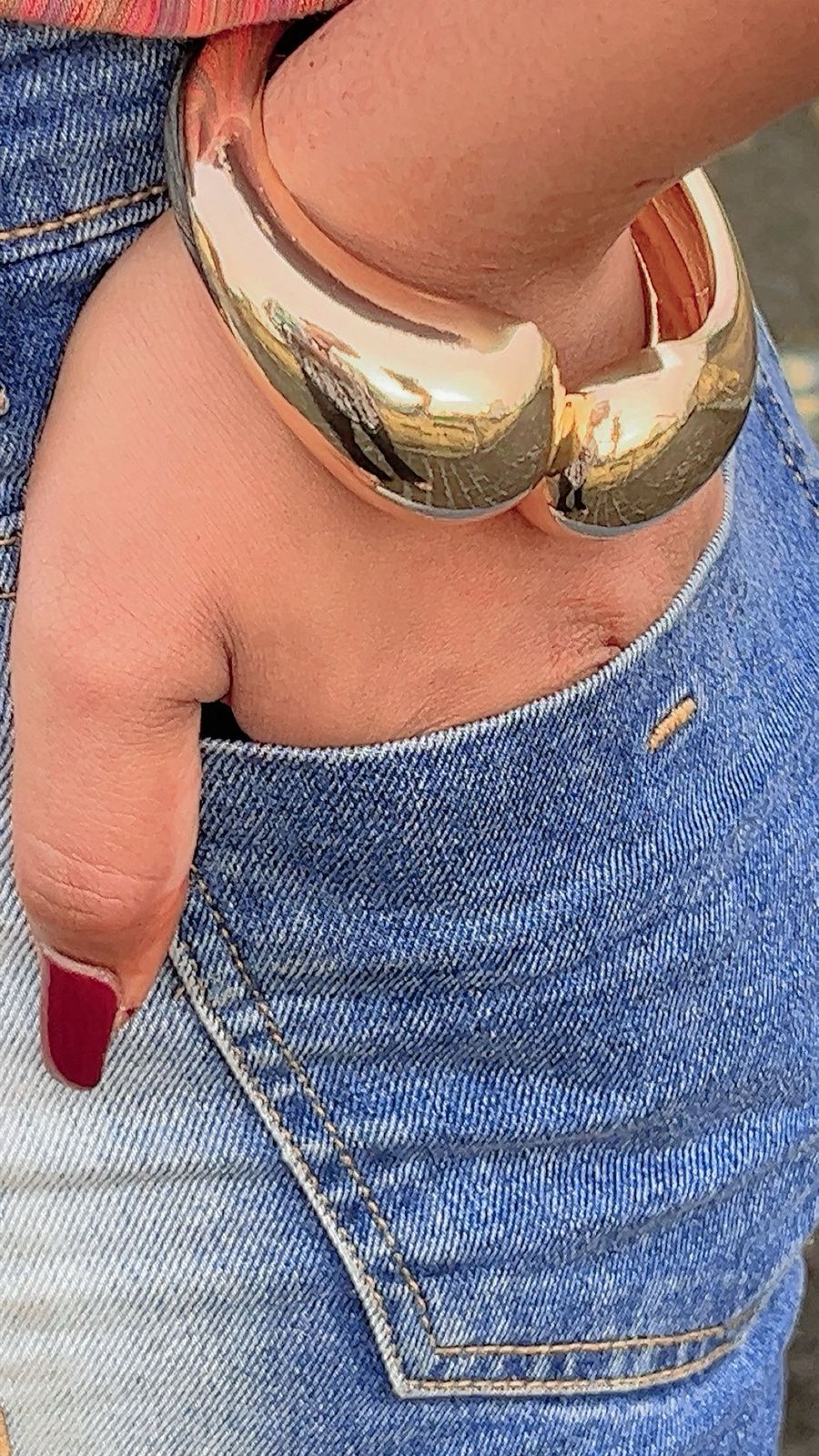 Anti tarnish Sculptural Golden Hinged Bangle Bracelet