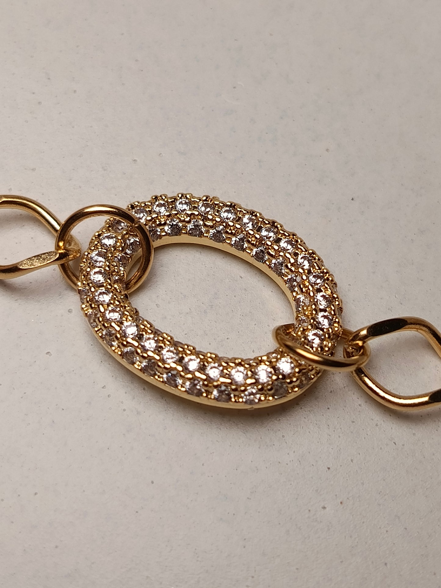 Sparkling anti tarnish Oval Link Bracelet
