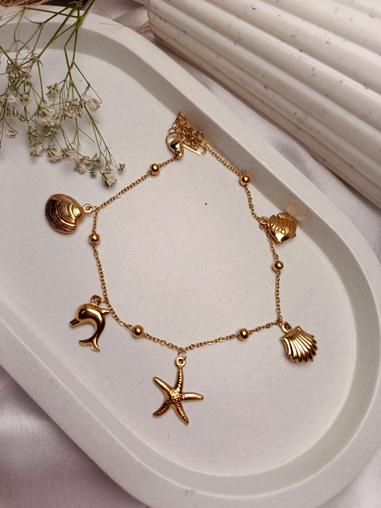 Anti tarnish Gold Plated Coastal Charm Anklet with Seashell and Starfish