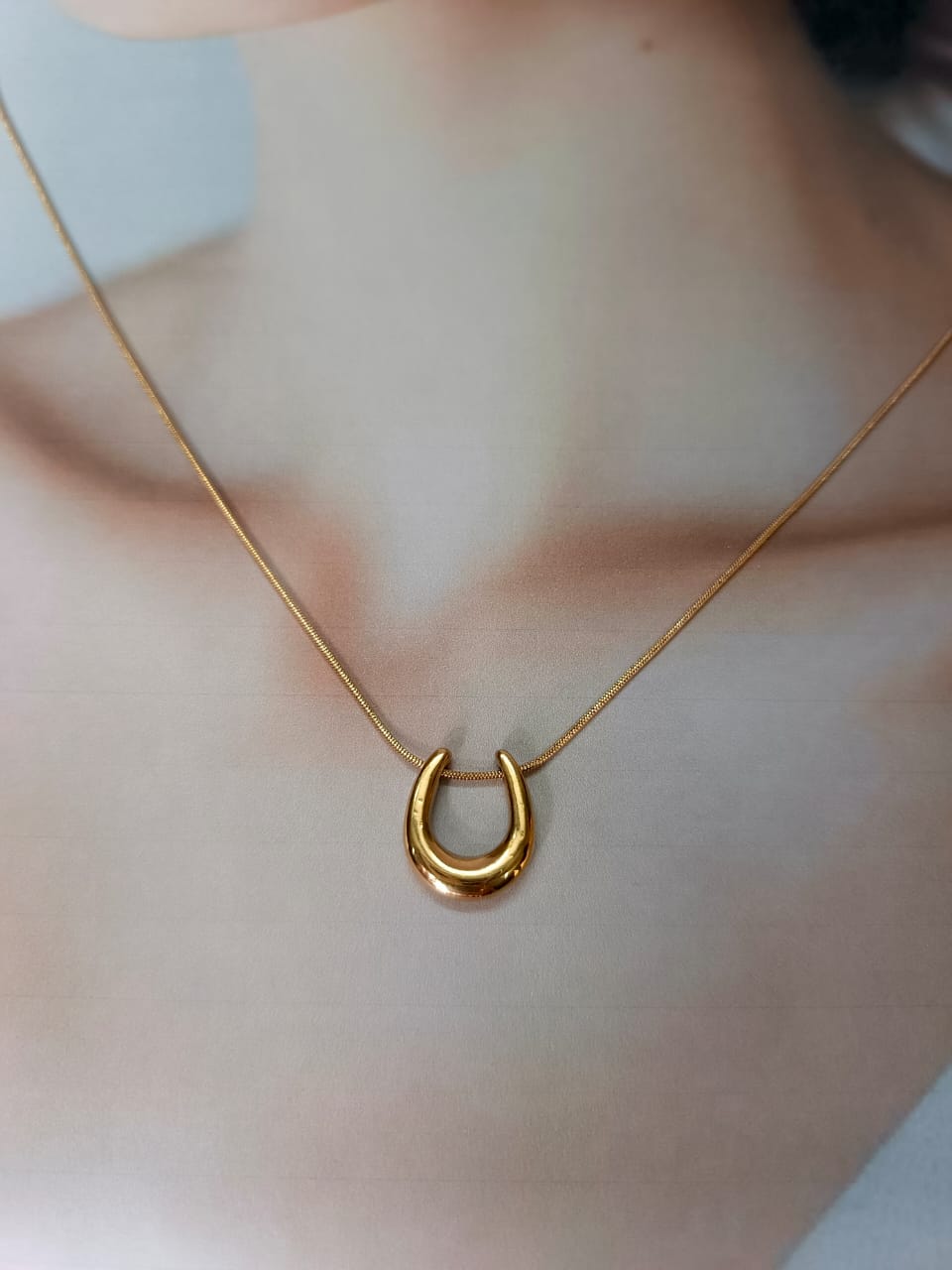 Anti-Tarnish Gold-Plated Horseshoe Necklace