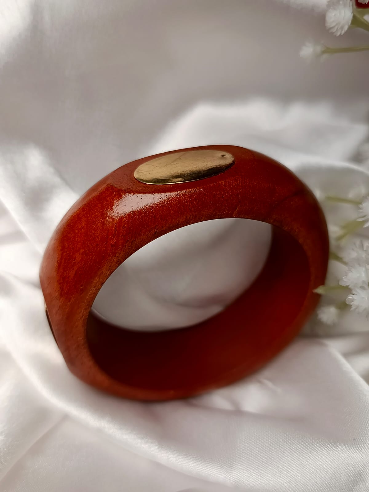 Trending free size up to 2'8 Polished Wood Bangle with Subtle Gold Inlays - Timeless Elegance