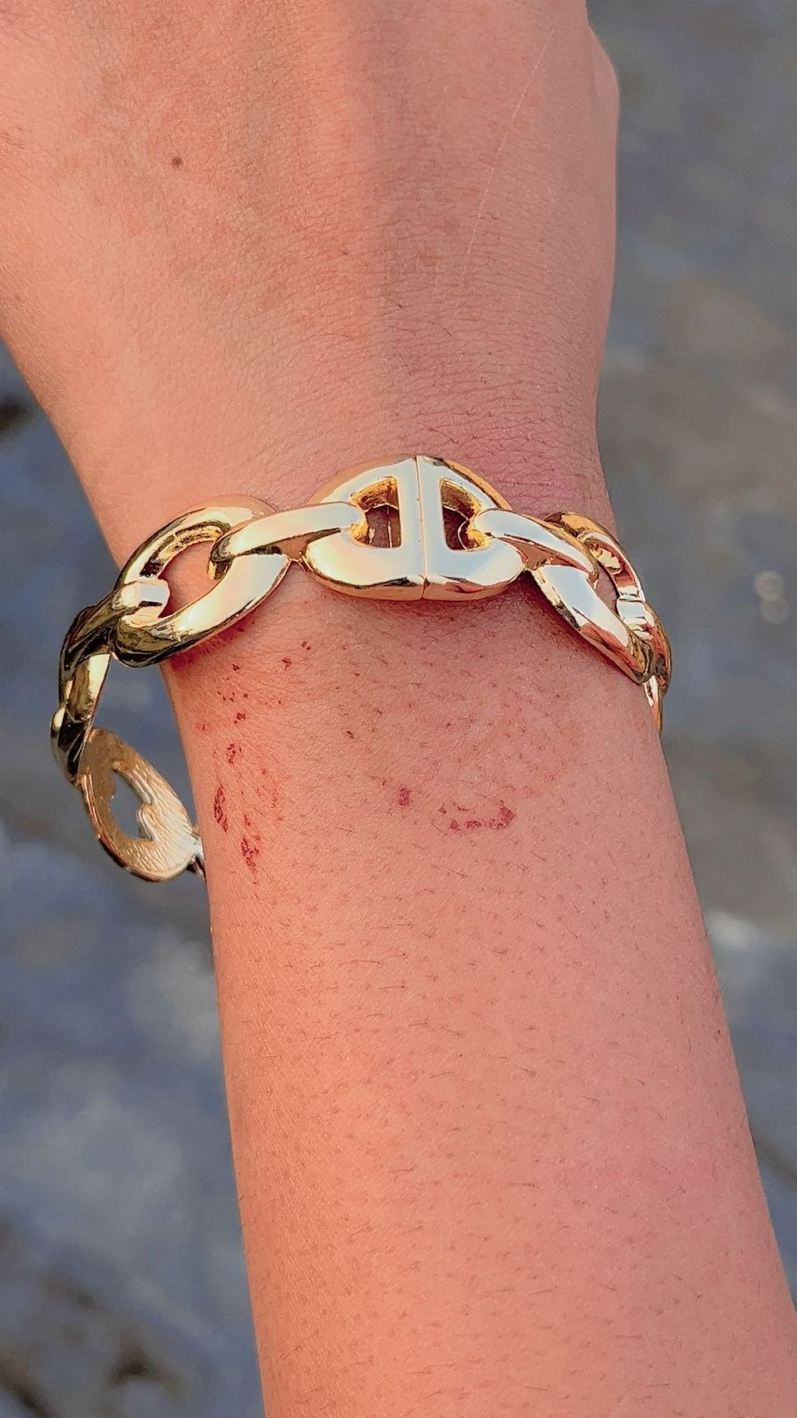 Stylish Gold-Toned Chain Link Bracelet [adjustable]