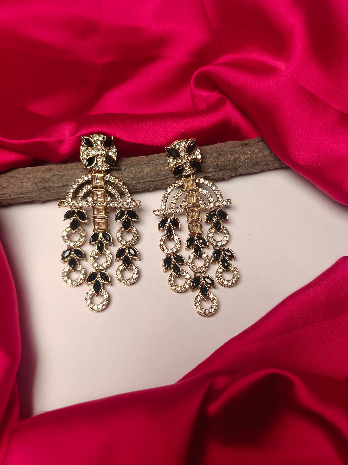 ishara drop earring