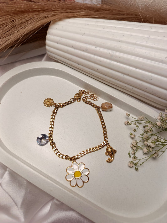 Beautiful Daisy Charm Bracelet