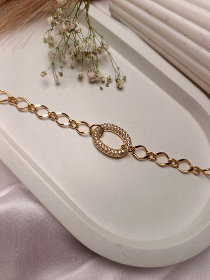 Sparkling anti tarnish Oval Link Bracelet