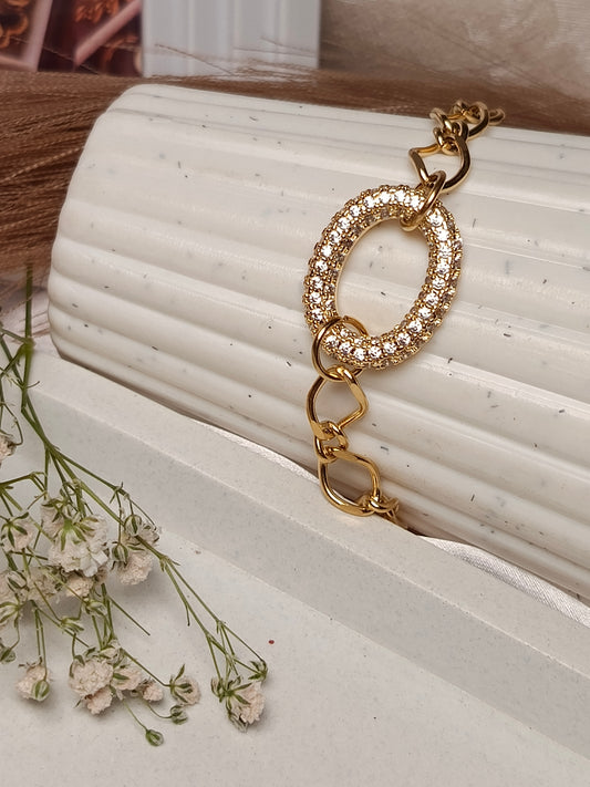 Sparkling anti tarnish Oval Link Bracelet