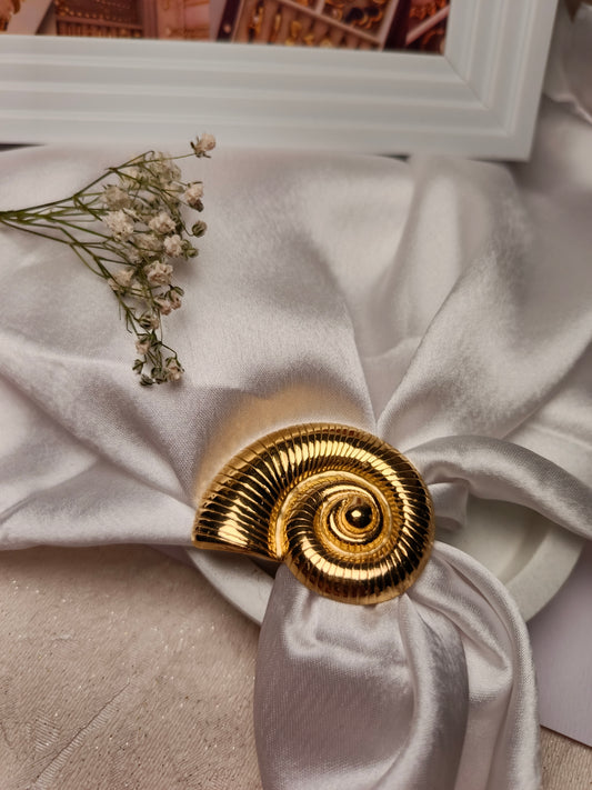 Anti tarnish Sculptural Golden Nautilus Shell Clip anti tarnish ring