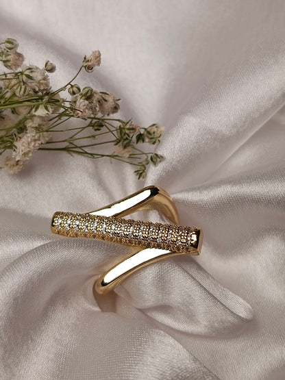 Anti tarnish Modern Glamour Crossover Ring