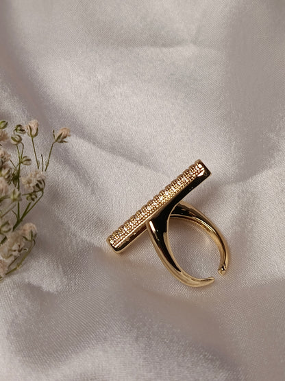 Anti tarnish Modern Glamour Crossover Ring