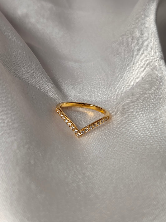 Anti tarnish Delicate Crystal V-Shape Ring