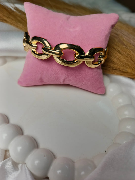 Stylish Gold-Toned Chain Link Bracelet [adjustable]