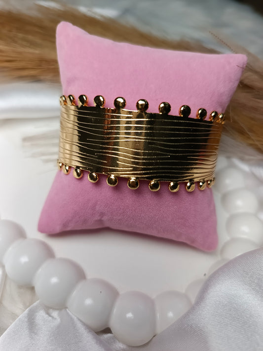 Anti tarnish Ribbed and Beaded Gold Cuff Bracelet
