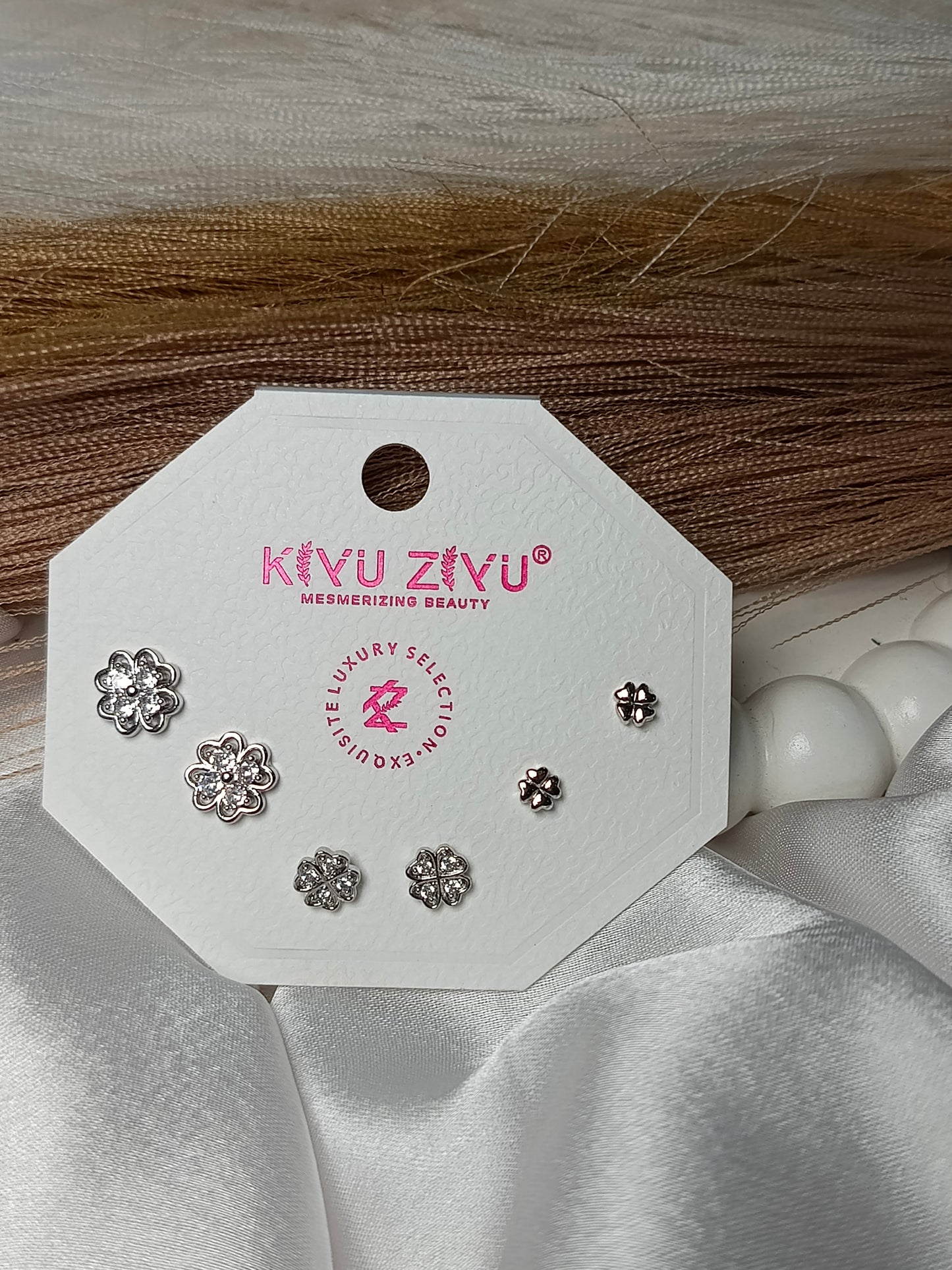 Silver-Tone Flower and Clover Stud Set