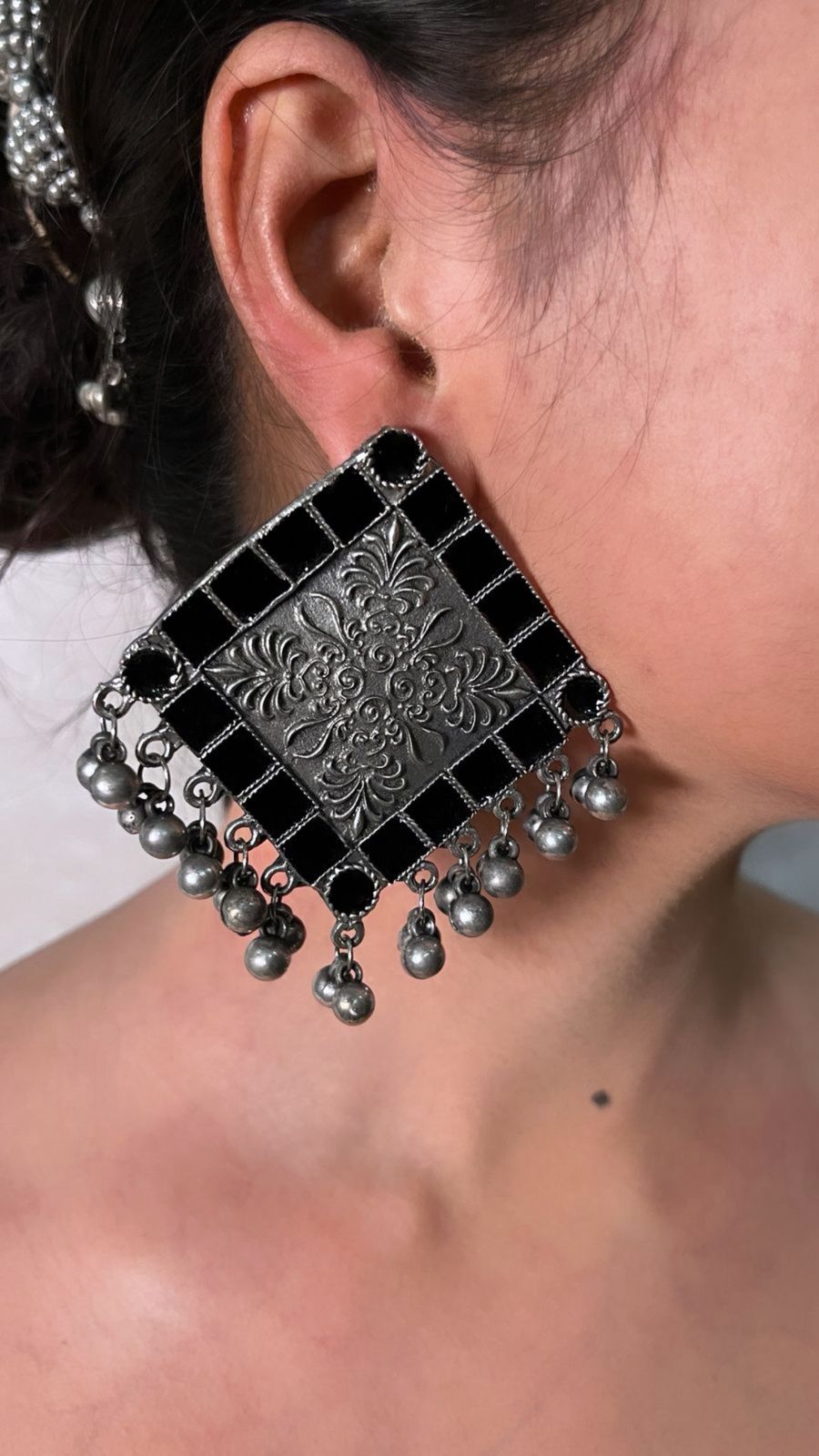 Title: Striking Oxidized Silver Square Earrings with Black Enamel