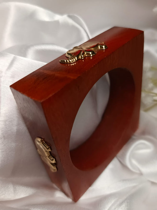 Trending free size up to 2'8 Wooden Bangle with Gold Accents