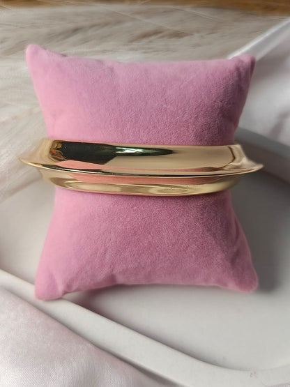Chunky Gold Hoop openable bracelet
