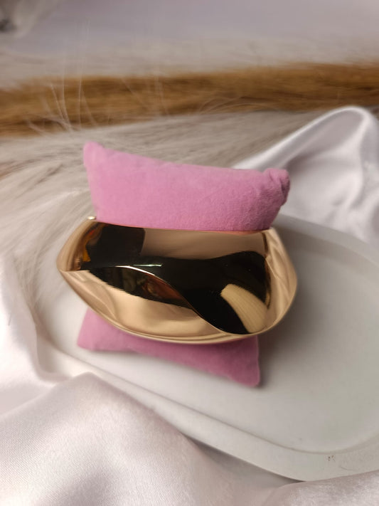 Modern Sculptural Gold Openable  Bangle