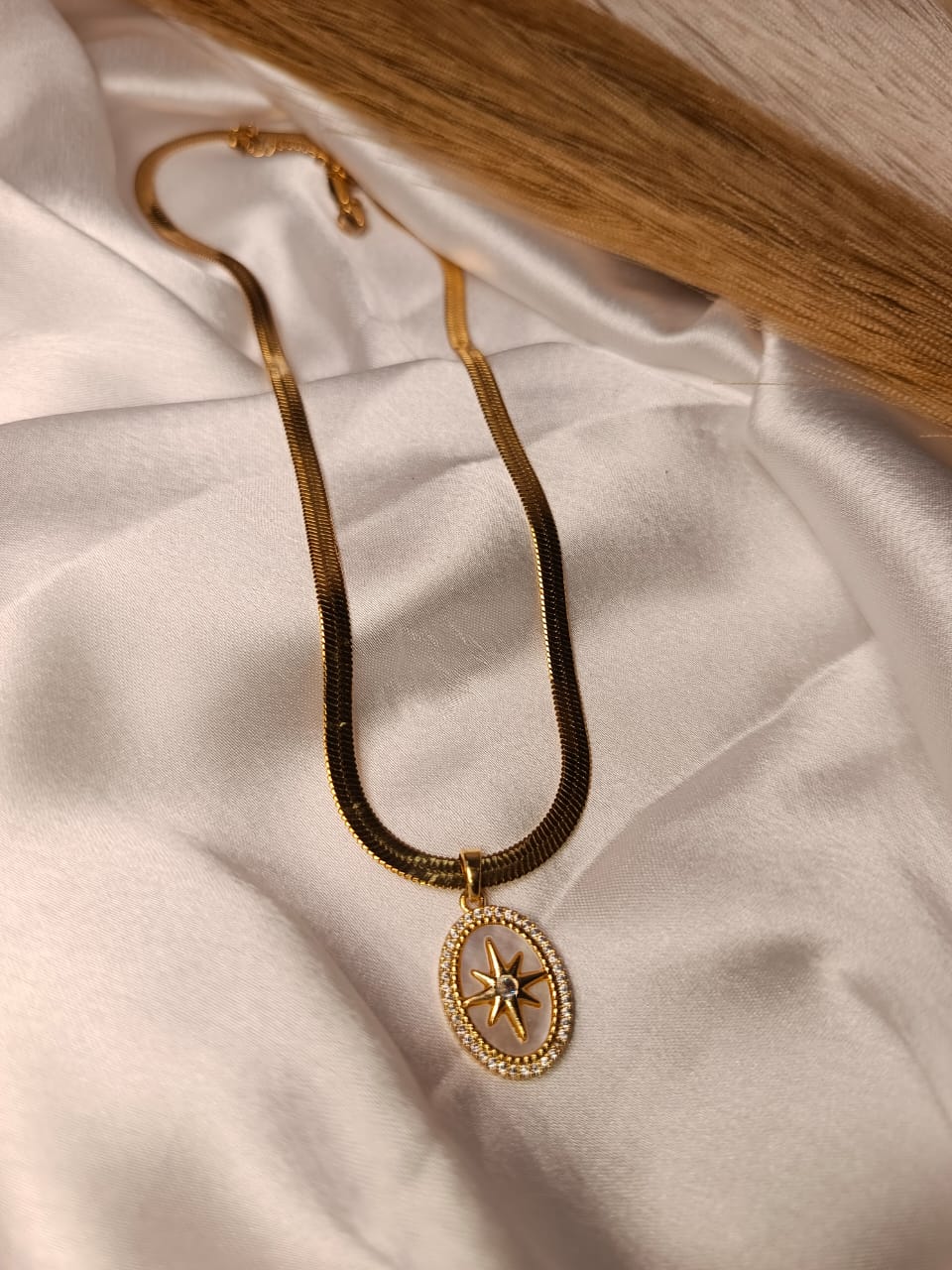 Anti-Tarnish Gold-Plated Compass Medallion Necklace