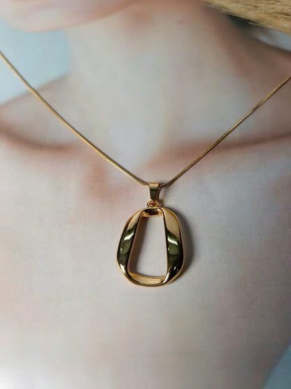 Anti-Tarnish Gold-Plated Abstract Pendant Necklace