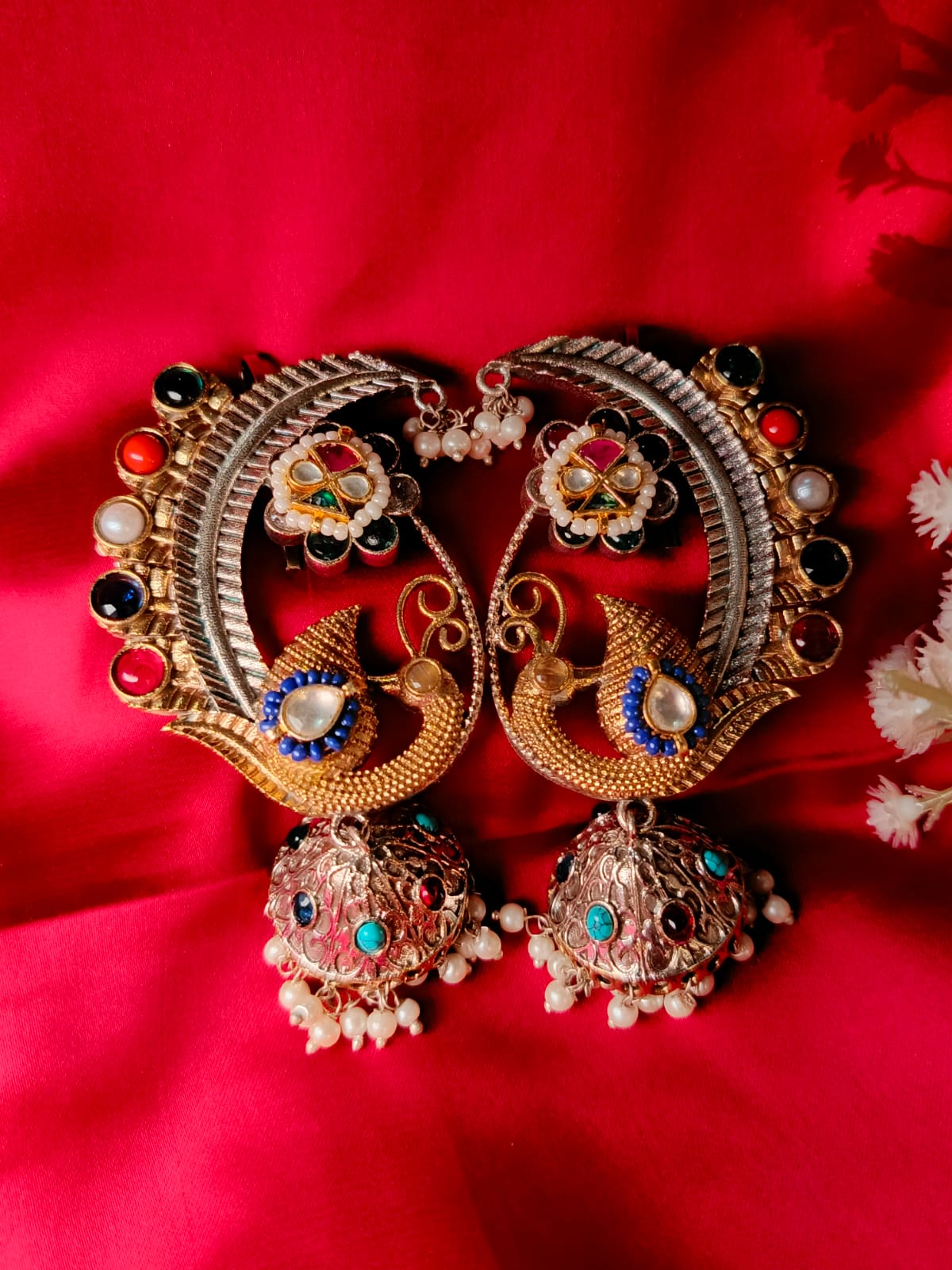 Premium Paachi Kundan Earcuff: Artisan Indian Design | Uncut Gemstone Elegance