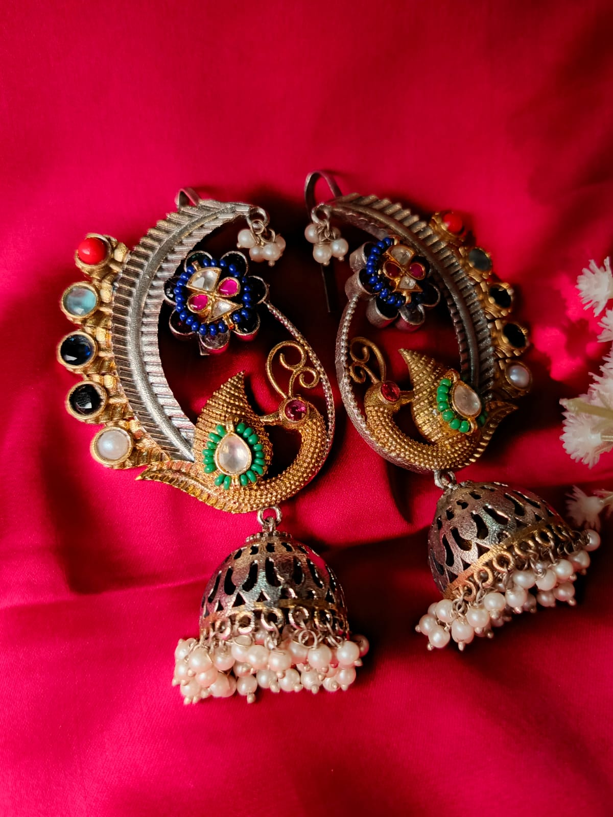 Premium Paachi Kundan Earcuff: Artisan Indian Design | Uncut Gemstone Elegance